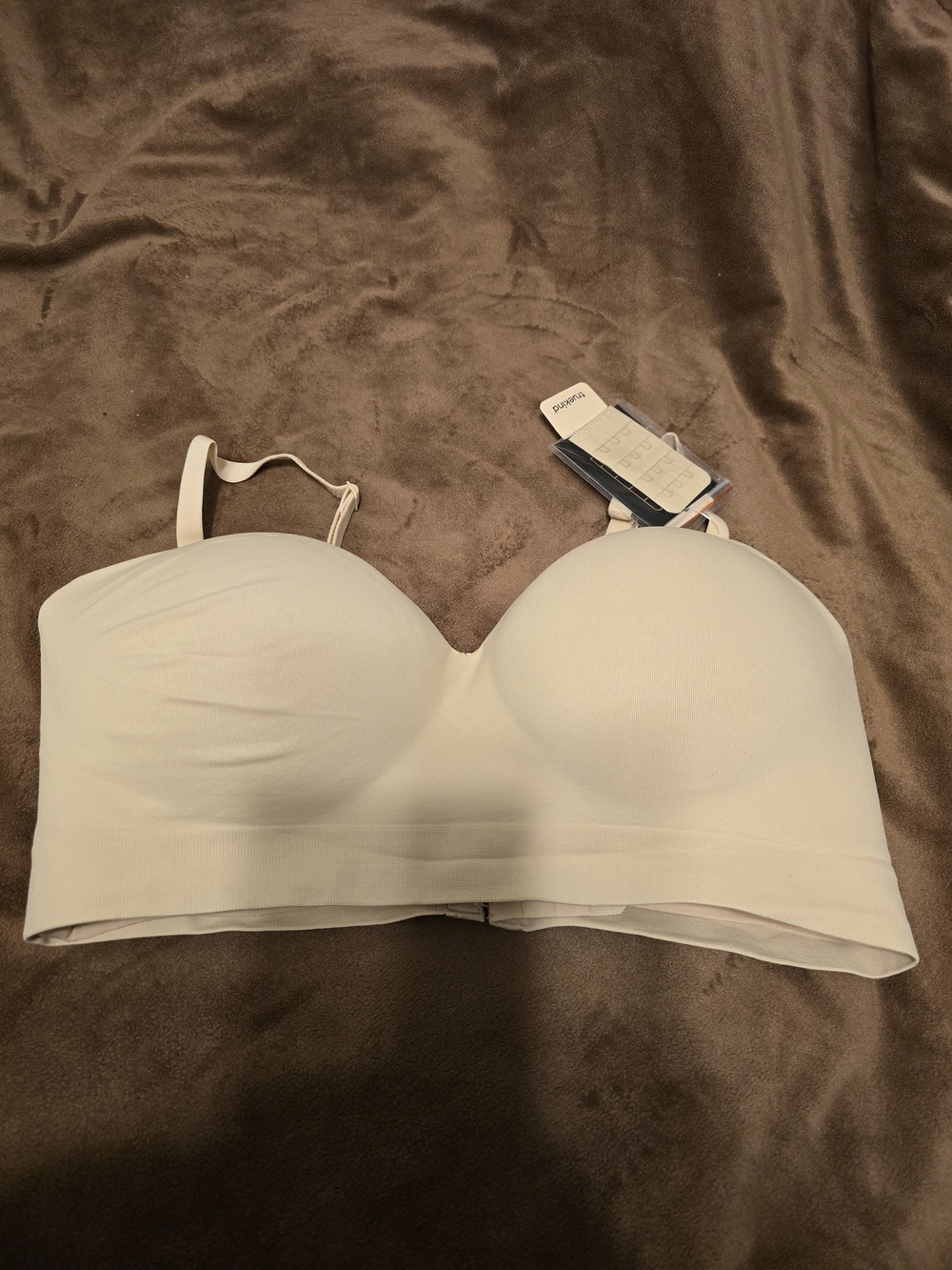 Seamless Convertible Strapless Bra - Light Cream